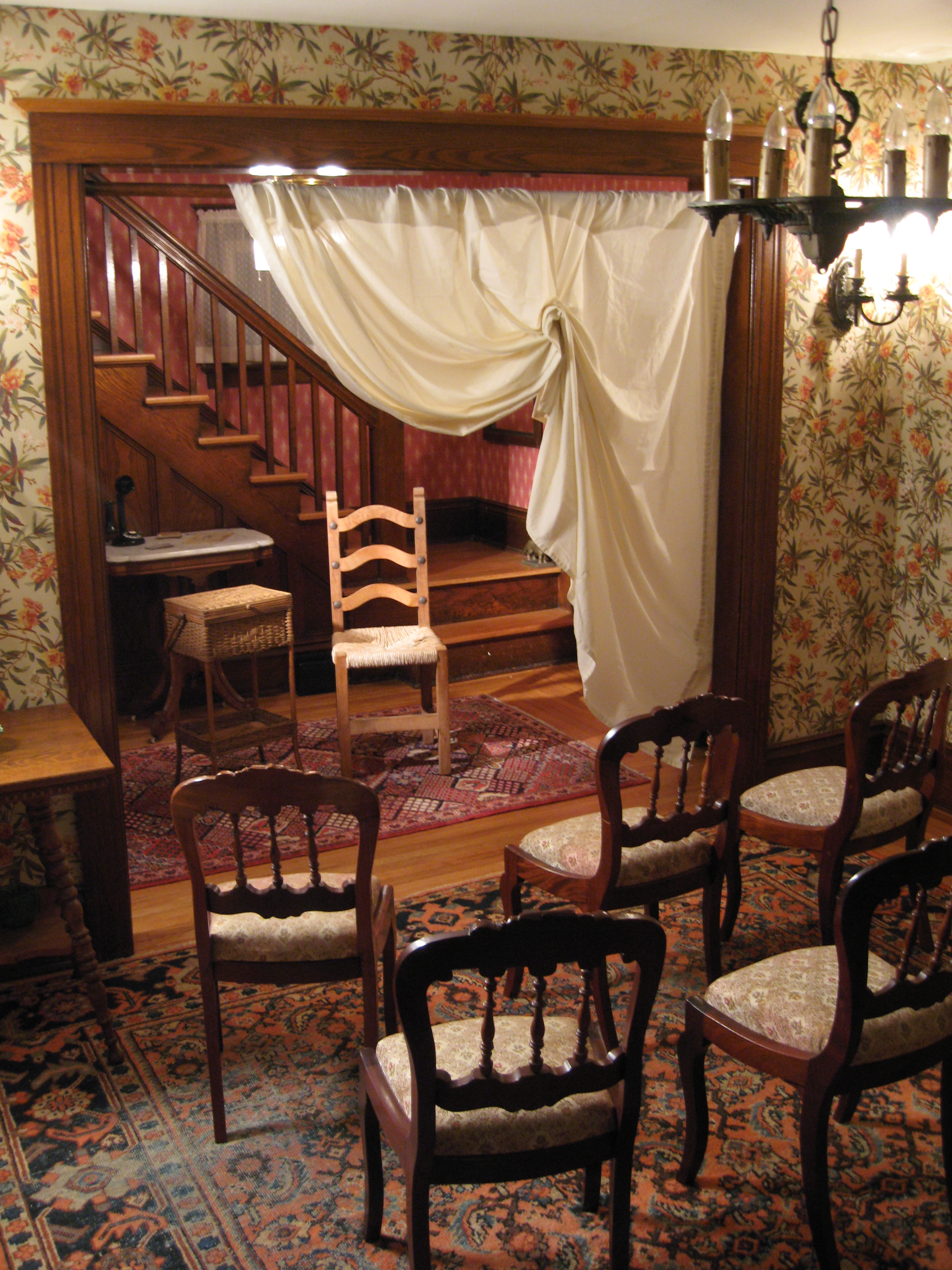 2007-parlor-as-theater.JPG